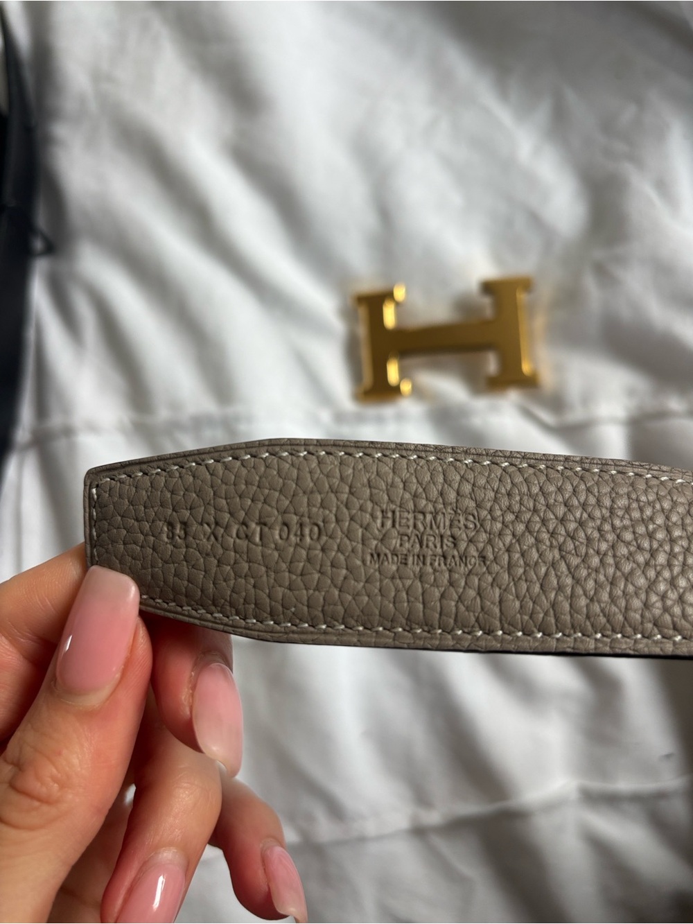 Hermes Black & Grey Reversible Leather Belt with Gold H Buckle - Picture 6 of 7